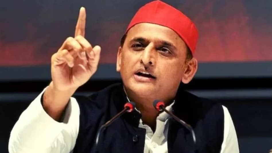 ईद के मौके पर टीले वाली मस्जिद पहुंचे अखिलेश यादव !