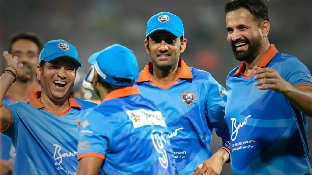 मैच के दौरान युवराज सिंह और वेस्टइंडीज मास्टर्स स्टार के बीच बहस , अंपायर्स ने जैसे-तैसे किया बीच बचाव
