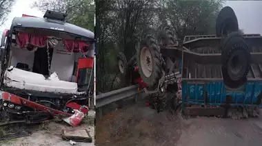 यमुना एक्सप्रेसवे पर बड़ा हादसा ,तेज रफ्तार बस ने कैंटर को मारी टक्कर !