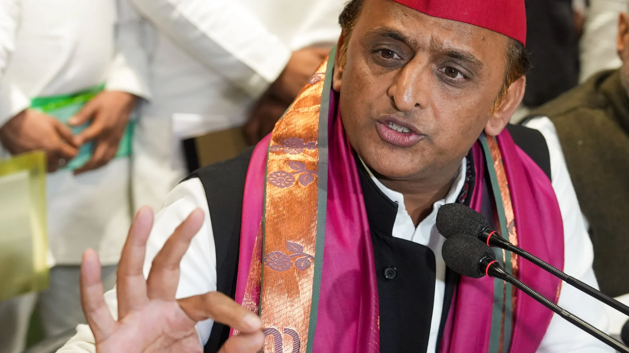 "पहलगाम हमला: अखिलेश यादव ने सरकार से पूछा, ‘सुरक्षा तंत्र की चूक या बड़ी साजिश?’"
