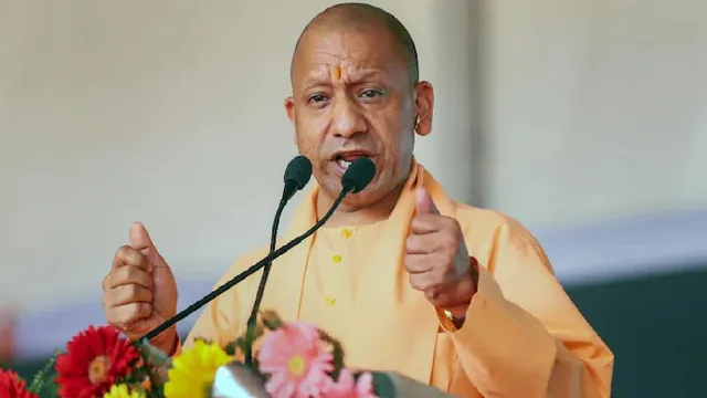 अयोध्या में प्रशासनिक भूकंप: सीएम योगी की नाराजगी के बाद डीएम की छुट्टी !