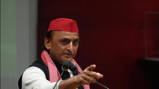 आरक्षण पर सियासी संग्राम: अखिलेश बोले – BJP ने छीना पिछड़ों-दलितों का अधिकार !