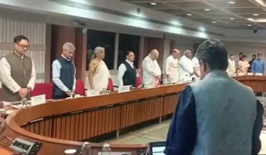 दो मिनट का रखा मौन