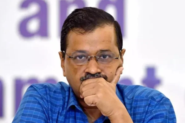 AAP में फिर सियासी भूचाल: दिल्ली की इकलौती किन्नर पार्षद का इस्तीफा !