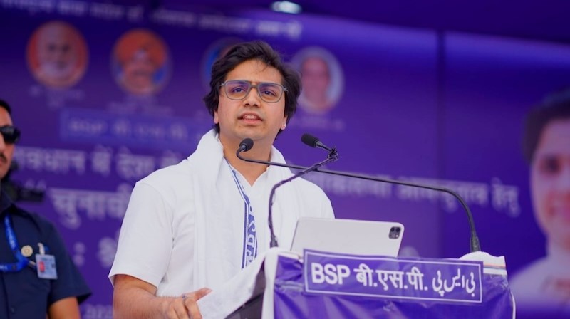आकाश आनंद की वापसी पर मायावती का भरोसा
