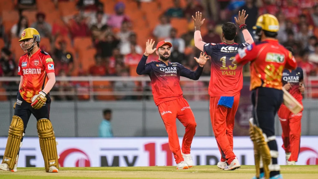आठ विकेट से जीत और फाइनल की उड़ान – RCB ने रचा इतिहास !