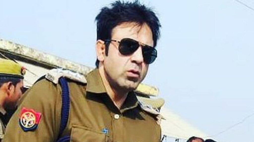 "क्लीन चिट रद्द होने के बाद तबादला, सीओ अनुज चौधरी को एक और झटका"