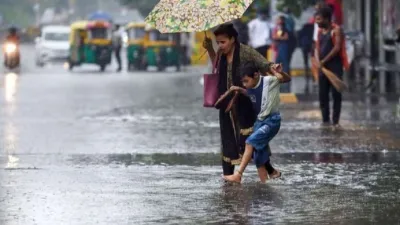 राजधानी में बिगड़ा मौसम का मिज़ाज, ऑरेंज अलर्ट ने बढ़ाई चिंता
