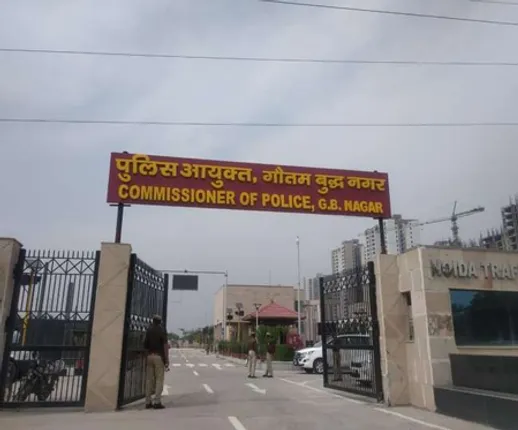 आरोपियों पर कड़ी कार्रवाई करने के निर्देश