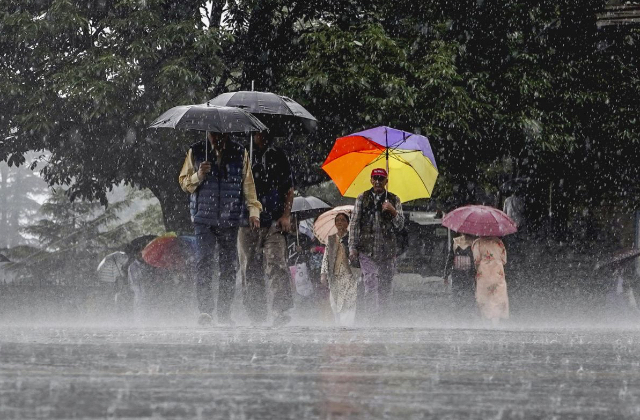 इस दिन आंधी-बारिश के आसार