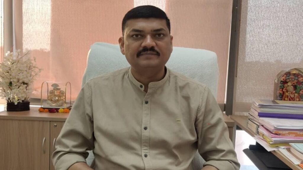 गुजरात AAP में भूचाल: विधायक उमेश मकवाणा ने सभी पदों से दिया इस्तीफा !