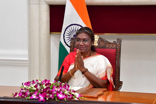 राष्ट्रपति मुर्मू का संदेश: "कारगिल के वीर सपूत अमर रहेंगे"