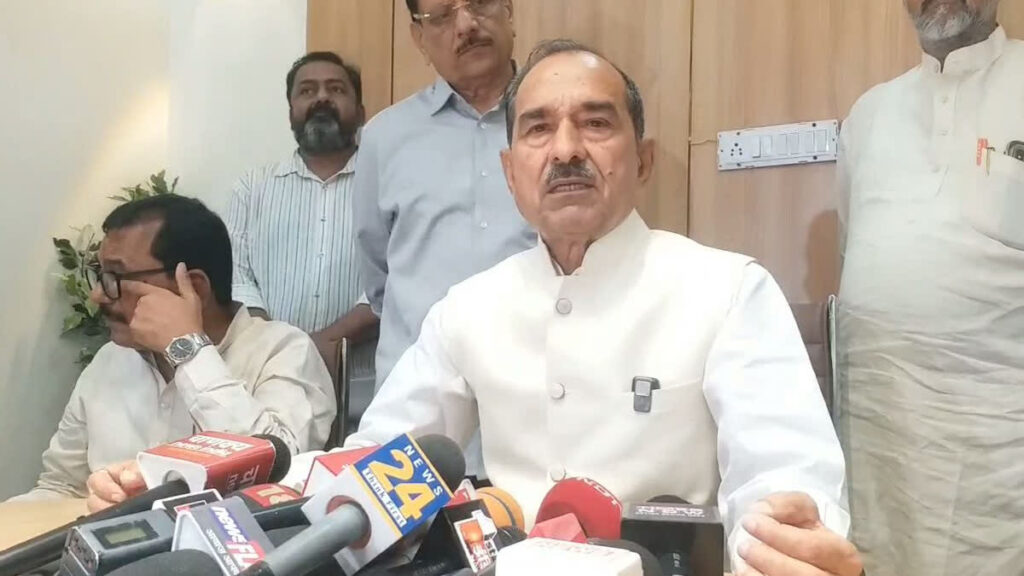 फिल्म को लेकर बढ़ता विरोध