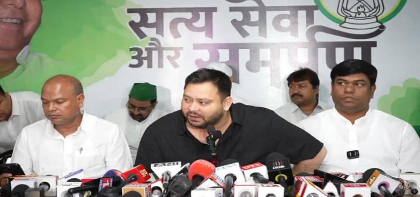 कुर्सी खिसकने का बयान बना केंद्र बिंदु