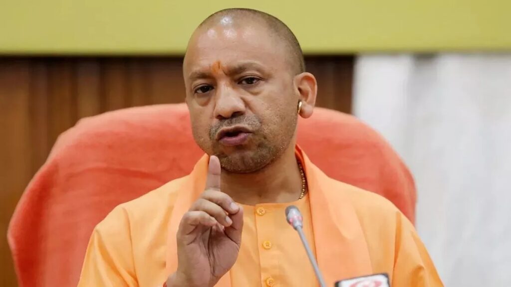 बाढ़ राहत को लेकर CM योगी की बड़ी पहल, बनाई ‘टीम-11’ – जानिए कौन-कौन मंत्री हैं शामिल !