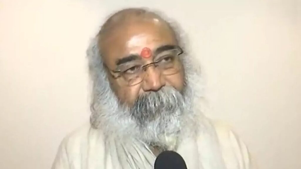 आचार्य प्रमोद कृष्णम का हमला