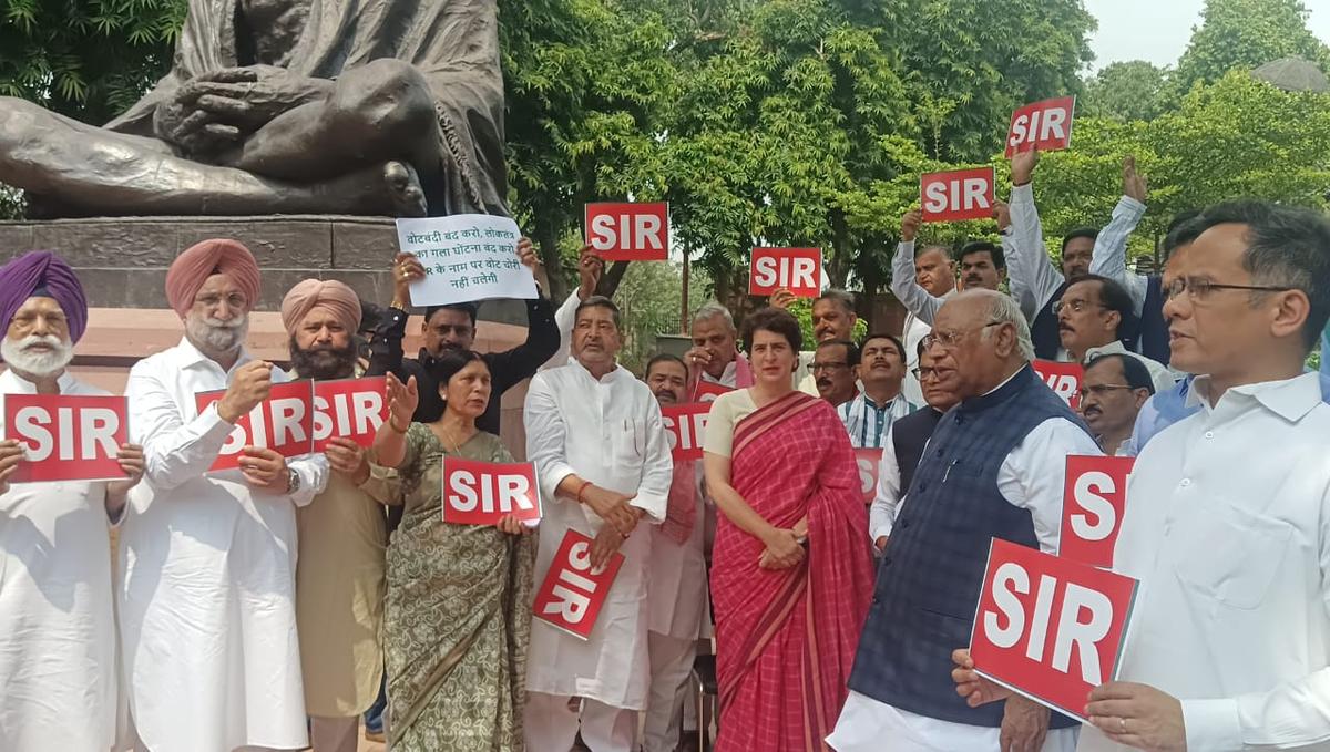  SIR और वोटबंदी मुद्दे – क्यों नहीं मिले अवसर?
