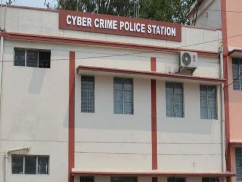 "प्रदेश में साइबर सुरक्षा को मजबूती: सभी 75 जिलों में खुले साइबर थाने"