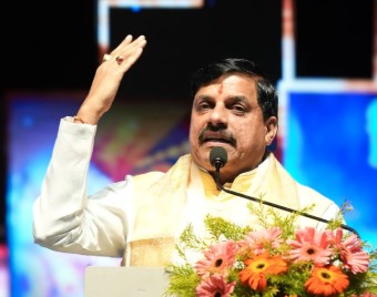 "मोहन यादव का इनोवेशन – मोबाइल पर उपलब्ध होगा हजारों साल का पंचांग"