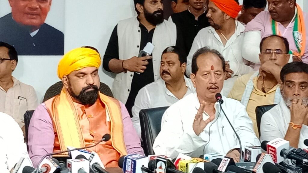 बिहार में उप मुख्यमंत्री फेरबदल से बचा, सम्राट-विजय ने जताई संतुष्टि !