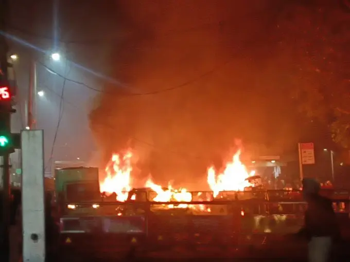 दिल्ली में खौफ का माहौल: लाल किले के पास धमाके में 11 की मौत !