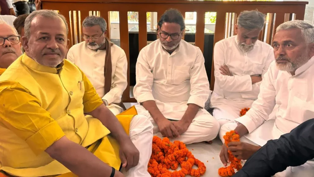 चुनावी हार से आहत PK, अब मौन उपवास में डूबे !