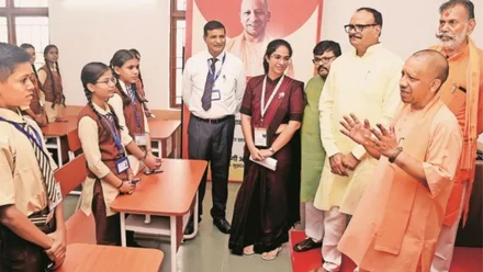 शिक्षा में राष्ट्रगीत की गूंज, यूपी में वंदे मातरम् हुआ अनिवार्य !