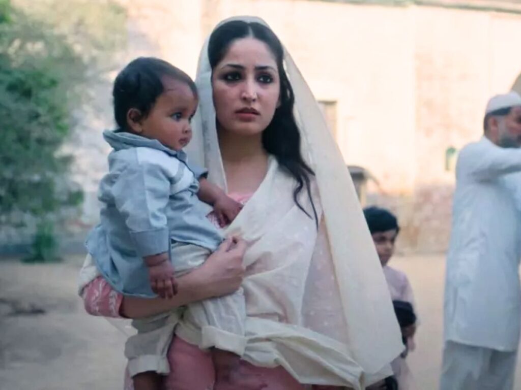 'हक' रिव्यू: समाज, सिस्टम और स्वाभिमान की अदालती भिड़ंत !