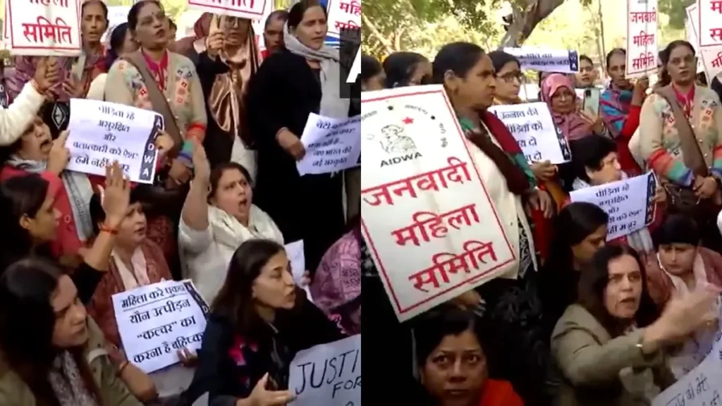 दिल्ली HC के बाहर न्याय की आवाज़, कुलदीप सेंगर की जमानत का विरोध !