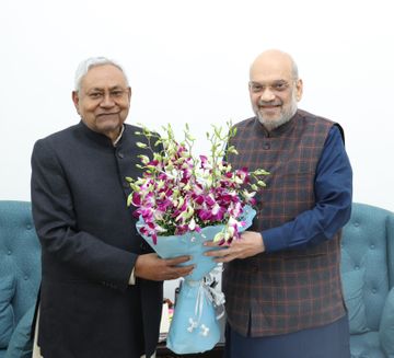 क्या बिहार में पलटेगी बाज़ी? RJD के दावे से सियासी गलियारों में सनसनी !