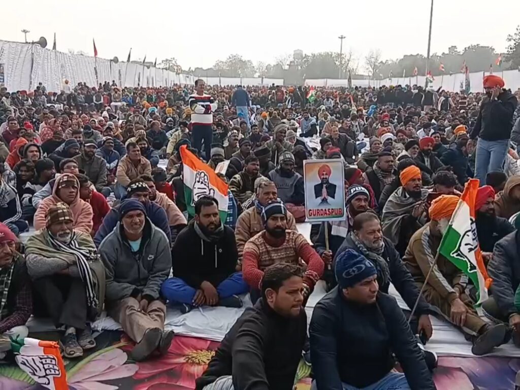 हजारों की भीड़, कांग्रेस की एकजुटता का प्रदर्शन