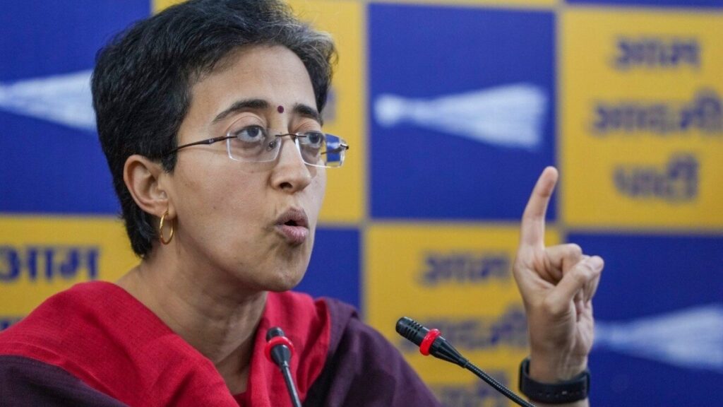 आतिशी के बयान से मचा सियासी बवाल, BJP ने धार्मिक भावनाएं आहत करने और गायब होने का लगाया आरोप