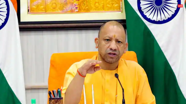 योगी सरकार का सख्त फैसला: यूपी के अफसर-कर्मचारियों के लिए नया नियम लागू !
