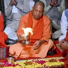 प्रयागराज पहुंचे सीएम योगी, गंगा-पूजन कर मां गंगा का लिया आशीर्वाद !