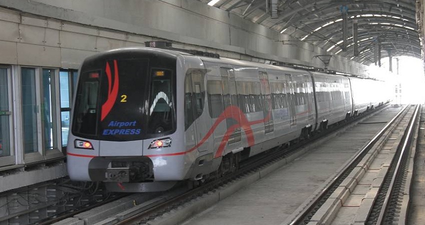 दिल्ली एयरपोर्ट मेट्रो में गड़बड़ी, केबल चोरी बनी वजह