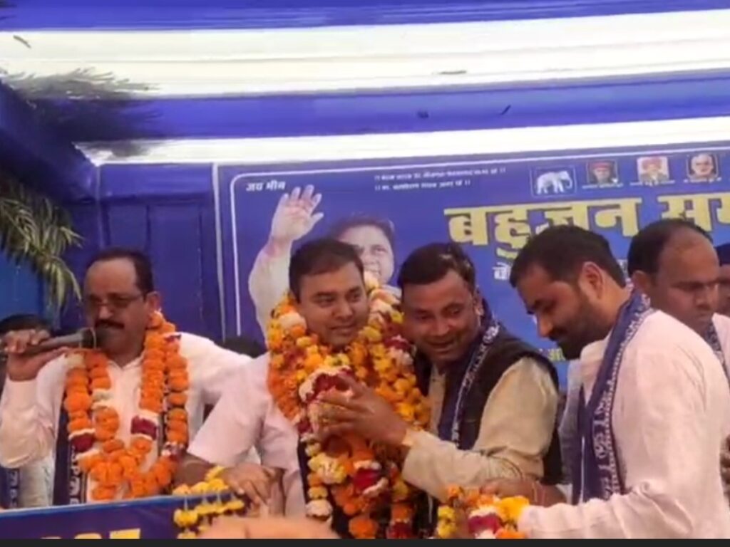 मायावती ने ब्राह्मण चेहरे पर लगाया दाँव