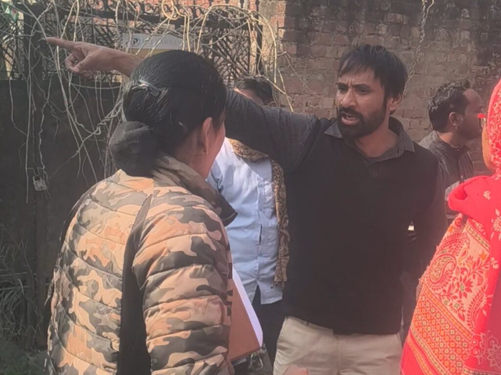 दो दिन पहले हुआ था विवाद