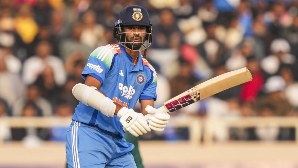 वॉशिंगटन सुंदर की एंट्री पर नजर