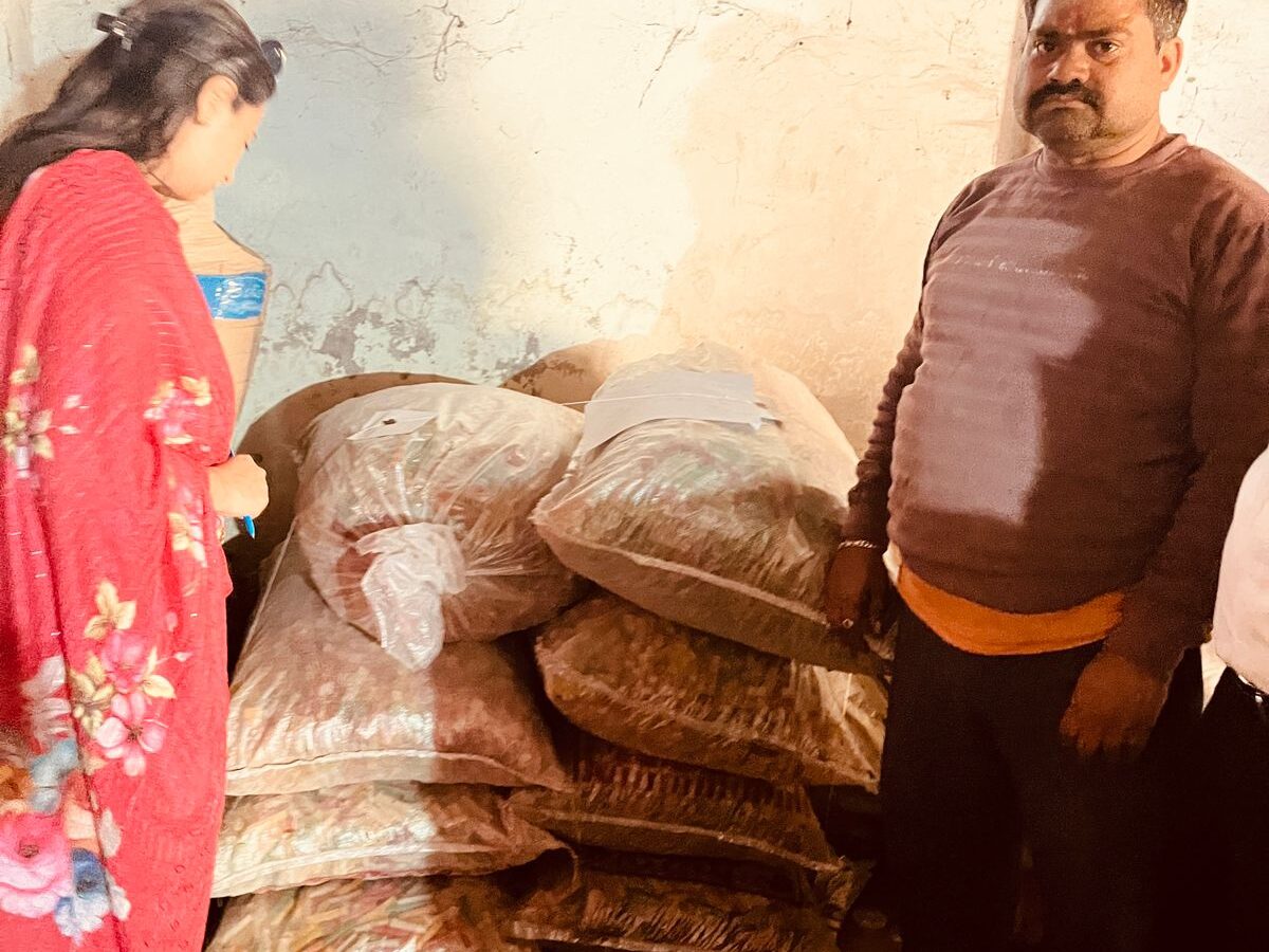 फूड विभाग की ताबड़तोड़ कार्रवाई: मिलावटखोरों में मचा हड़कंप, कई दुकानों पर छापेमारी !