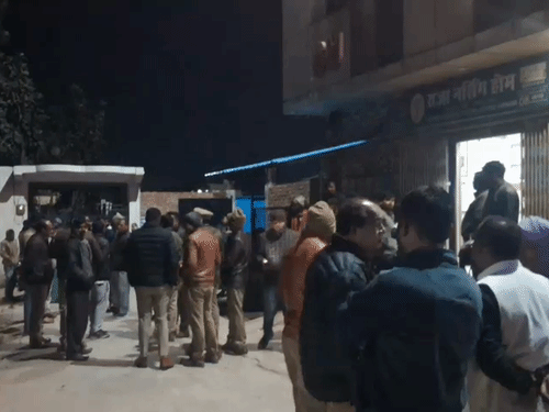 कानपुर में निजी नर्सिंग होम की बड़ी लापरवाही, NICU के वार्मर में झुलसकर नवजात की दर्दनाक मौत !