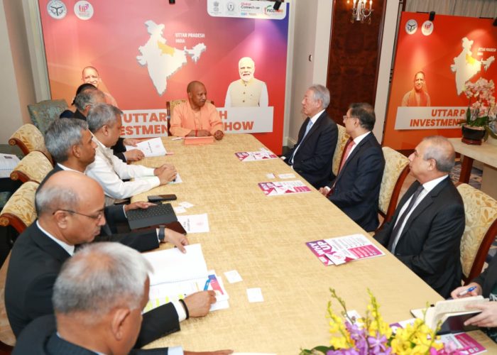 सिंगापुर से यूपी के लिए बड़ी डील ,पहले दिन 20 हजार करोड़ का निवेश प्रस्ताव !